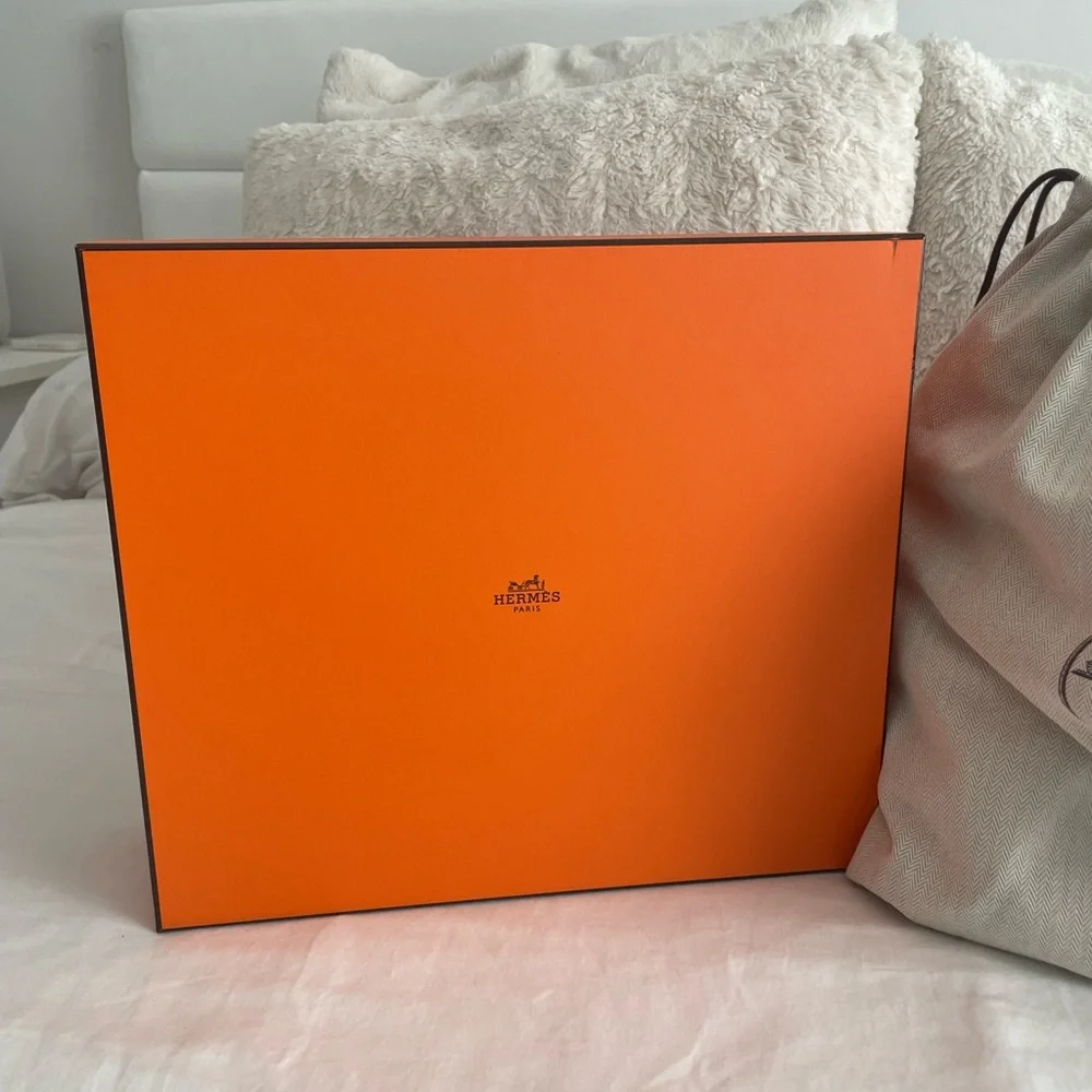2025 Hermès Evelyne III 29 PM Bleu Tie Taurillon Clémence Leather Crossbody Bag